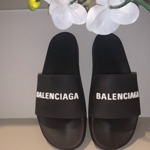 Balenciaga Mens pool side sandal SIZE 12